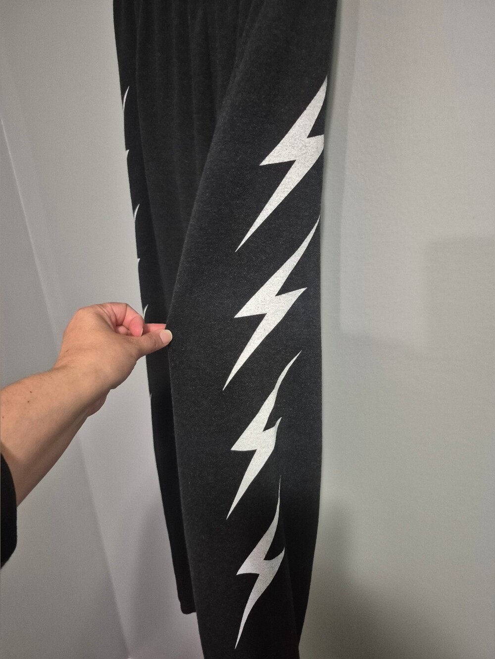 Aviator Nation Black Repeat Bolt Lightning Sweatpants Large - Picture 3 of 7